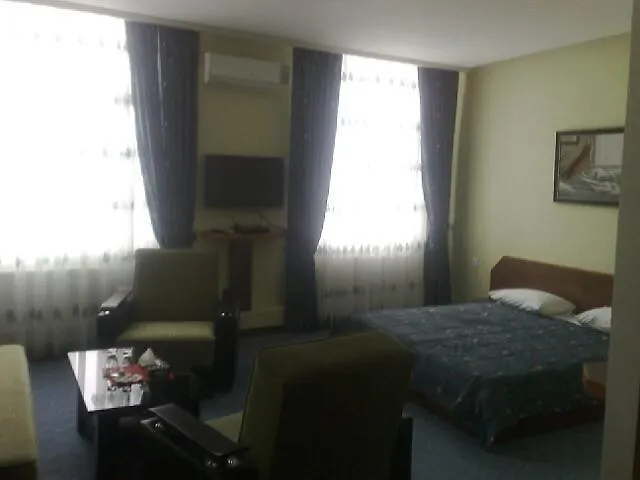 Titanik Hotel Baky