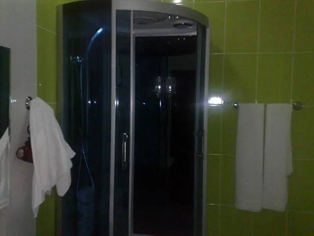 Titanik Hotel Μπακού 4*,  Αζερμπαϊτζάν