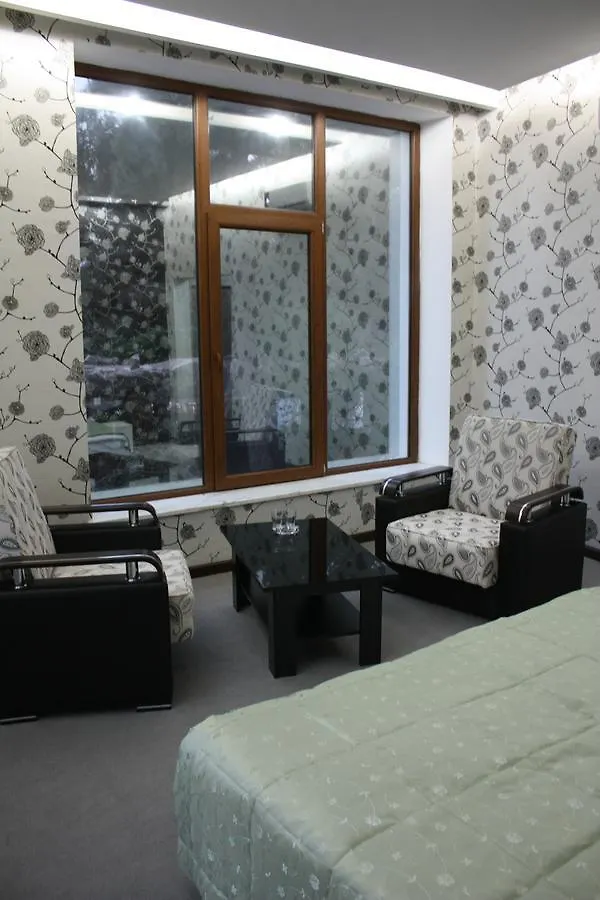 Titanik Hotel Μπακού 4*,