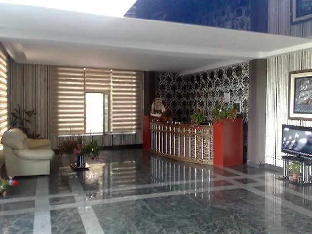 Titanik Hotel Μπακού 4*,